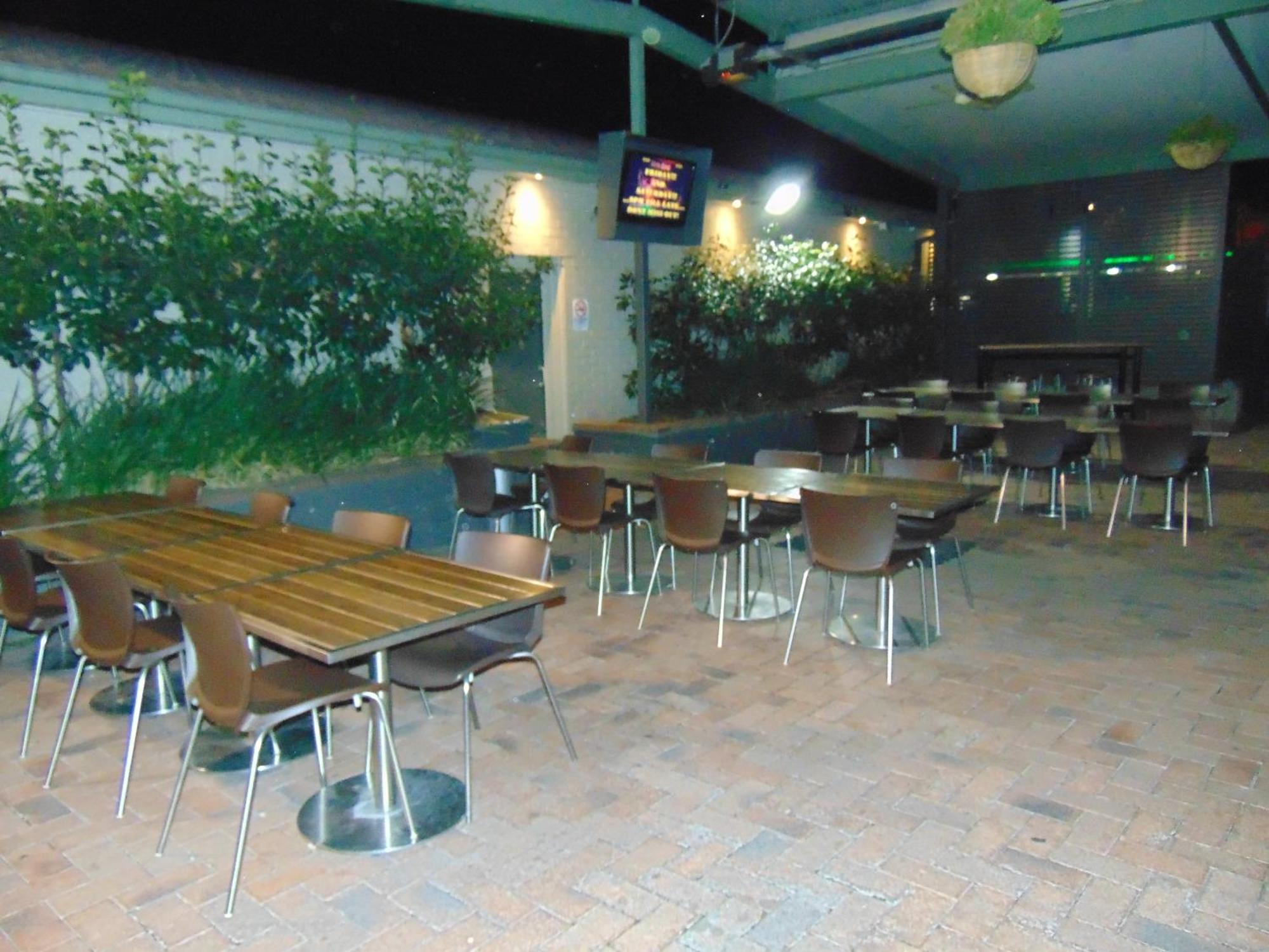 Walshs Hotel Queanbeyan Exterior foto